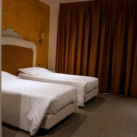 Hotel Palace & La Conchiglia D' Oro 4*