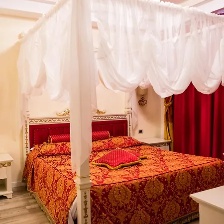 Palace & La Conchiglia D' Oro ホテル