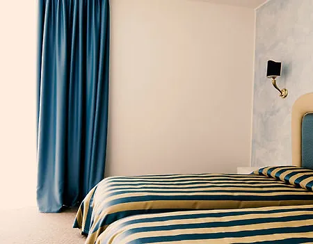 Palace & La Conchiglia D' Oro 4*