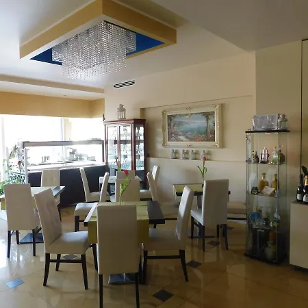 Palace La Conchiglia D' Oro Hotel 4*