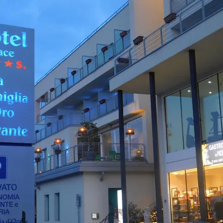 Palace La Conchiglia D' Oro 4*