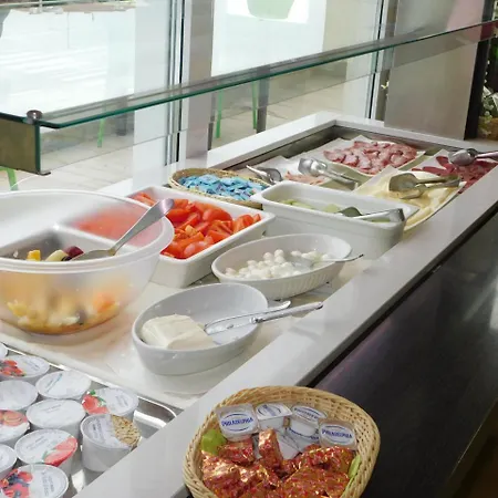 Hotel Palace La Conchiglia D' Oro 4*