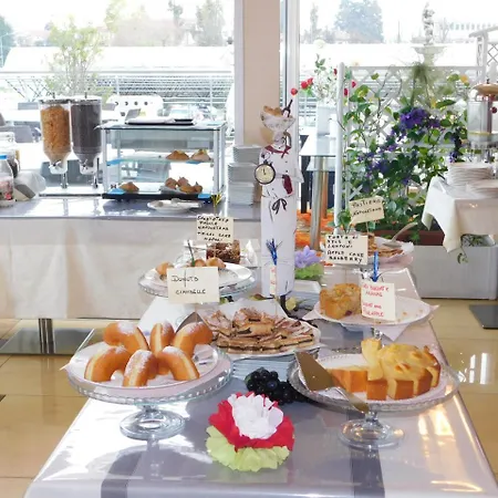 Palace & La Conchiglia D' Oro ホテル